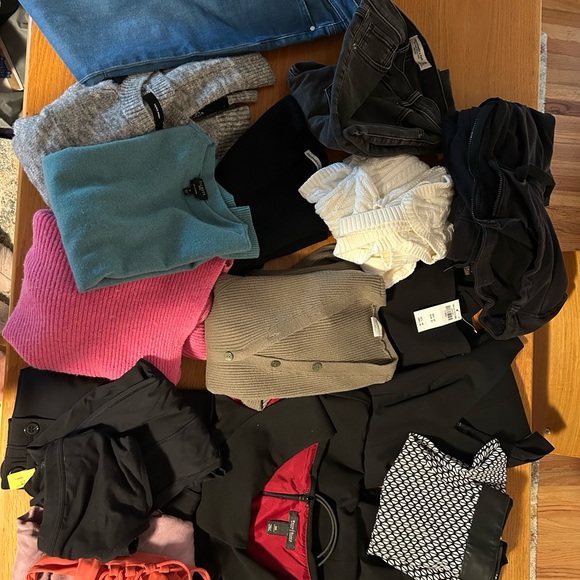 XS Clothing Bundle - 40 items! - Picture 1 of 2